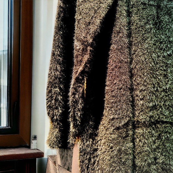 NEW Oversized Black Soft Sweater Size XL - Perfect for Chic Comfort - Picture 5 of 10